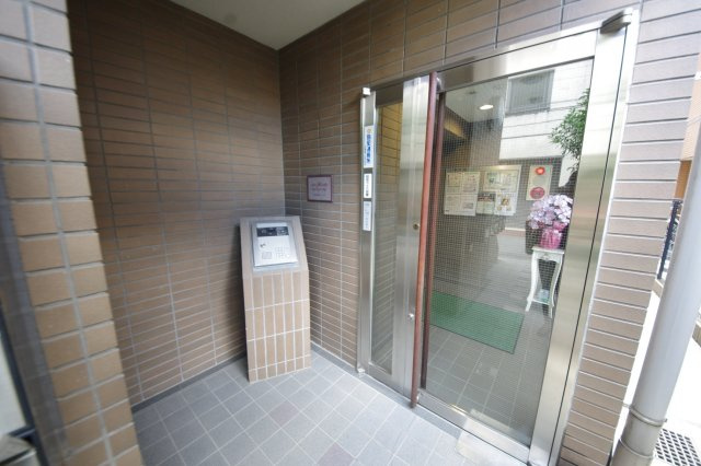 【エントランス】