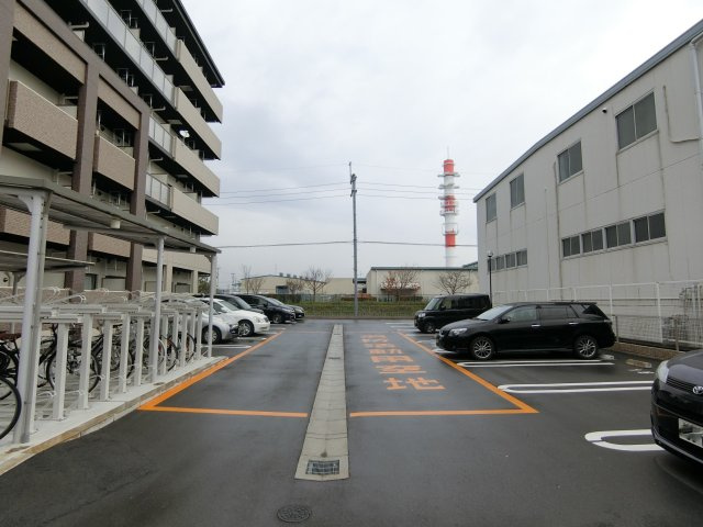 【駐車場】 | ハックベリー茨木南