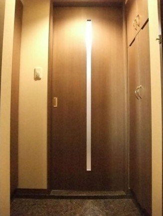 ルーブル荻窪伍番館の玄関