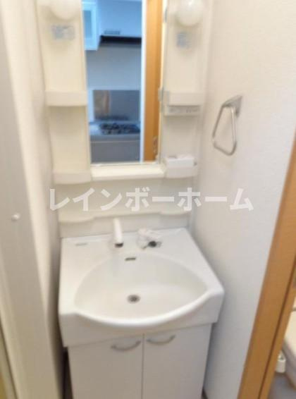 クレストハイムの独立洗面台|※別部屋参照写真となります。