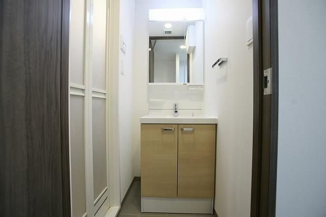 LIMERESIDENCE HIKIFUNEの洗面所