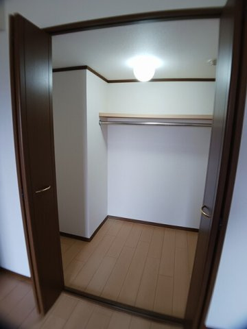 ラフィネタウン丸山東の収納