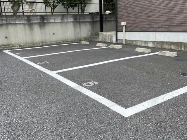 レオネクスト三愛の駐車場|駐輪場