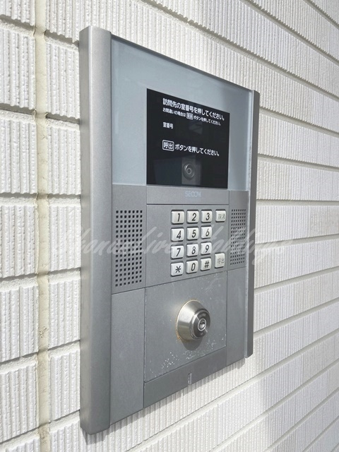 茅ヶ崎市小和田３丁目のアパートのセキュリティ|オートロック完備で防音面も安心♪