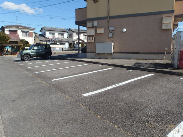 セジュールだいわの駐車場