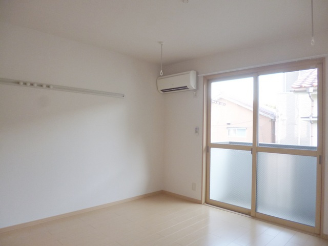 Ｃｉｐｒｅｓｓｏの居間・リビング|明るいお部屋です☆