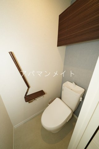 【トイレ】 | コーポSKY | 落ち着いた色調のトイレです