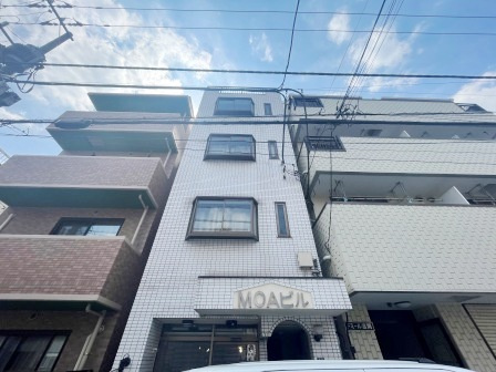 MOAビル