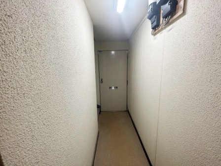 MOAビルのロビー