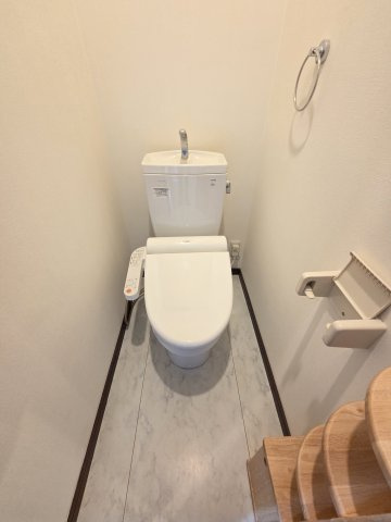 みどりが丘1丁目　中古戸建のトイレ