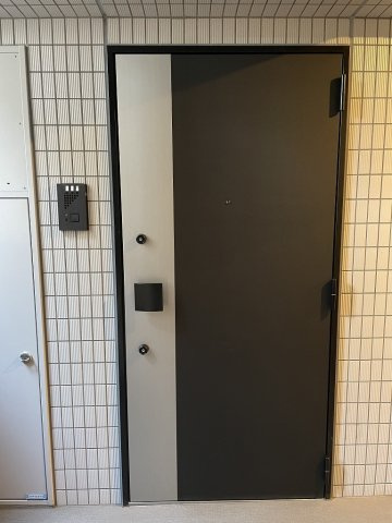 AXAS文京千駄木の玄関