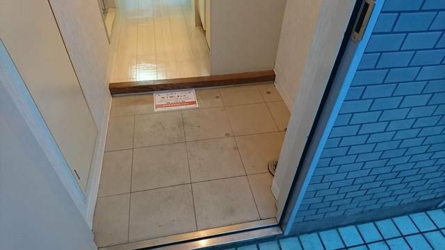 コアクレスト立川の玄関