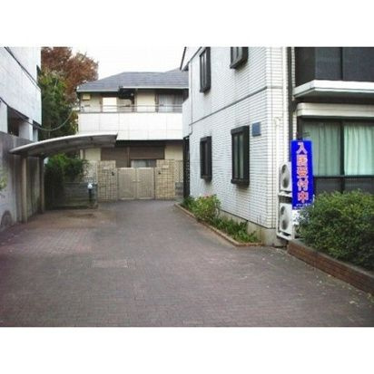 オモニアのエントランス