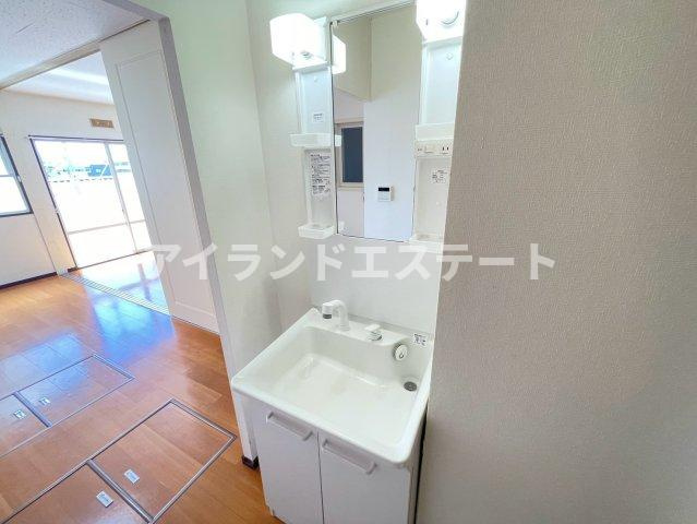 ヒルズK　4方角部屋　南向き　全室2面採光の独立洗面台