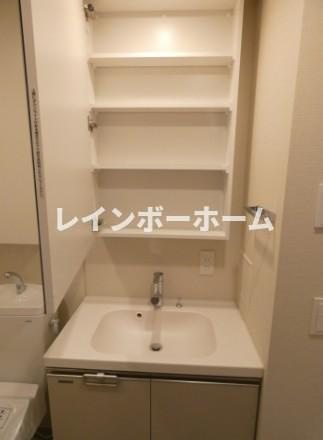 プラウド川越の洗面所