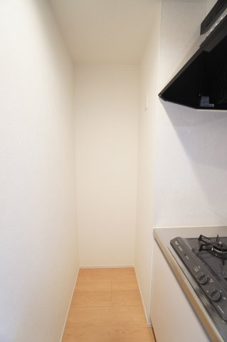 【キッチン】 | Ambition葛城 | ※同物件・反転タイプの写真です。