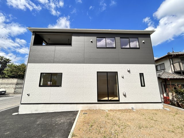 【Cradle garden】宇都宮市野沢町 第6 全2棟の外観|〇2号棟【4LDK+カースペース2台】
スーパーオータニまで徒歩２分、コンビニ、ドラックストアも徒歩圏内♪
お買い物や通勤に便利な立地でありながら落ち着いて暮らせるエリアです。
※2026年8月撮影