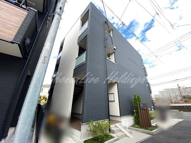 横浜市栄区長尾台町の賃貸マンションの外観