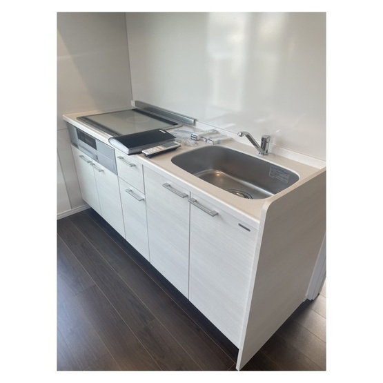 【キッチン】 | Peabody　Homes　Nakanosakaue | システムキッチン。