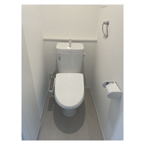 【トイレ】 | Peabody　Homes　Nakanosakaue | 温水洗浄便座。