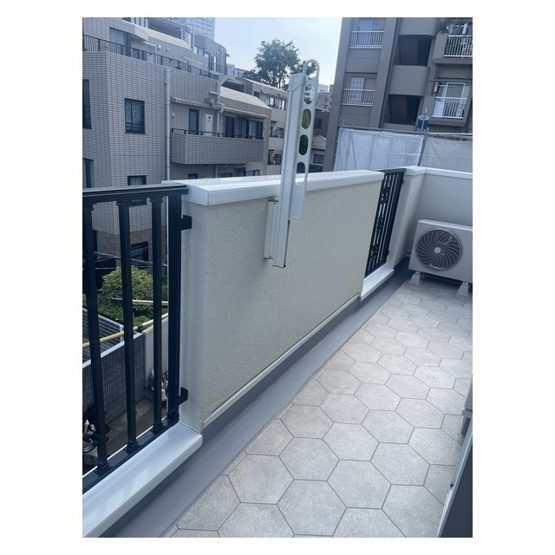 【バルコニー】 | Peabody　Homes　Nakanosakaue