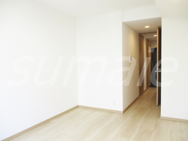 ルーブル赤羽台の寝室|フローリングのお部屋です♪