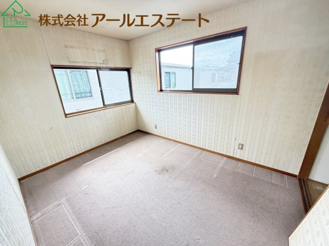 高砂市米田町米田　　　JR「宝殿駅」徒歩12分の寝室