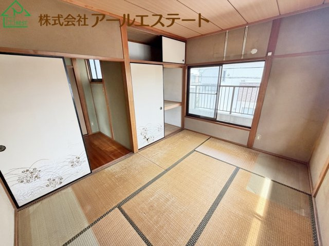 高砂市米田町米田　　　JR「宝殿駅」徒歩12分の和室