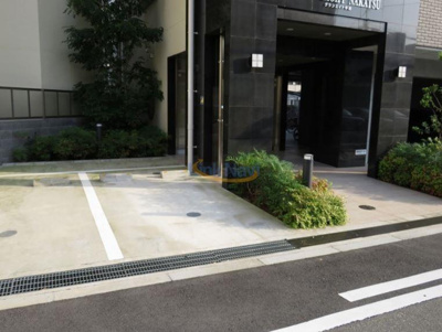 【駐車場】 | グランエイト中津
