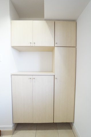 グランシェル新舞子　マンションの玄関|シューズBOX