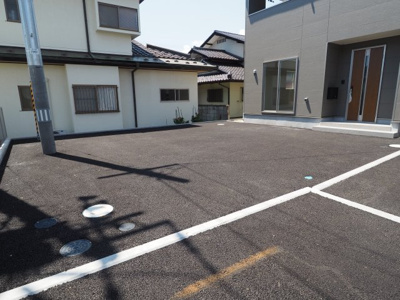 【駐車場】 | Cradle garden　北中央第3　3号棟 | ★内覧予約でブランド米2kg★