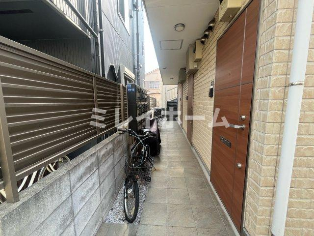 KKハウス羽田のエントランス