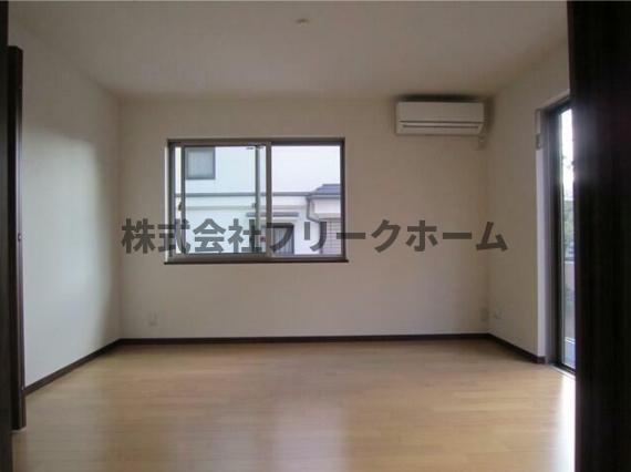 小金井市中町１丁目のアパートの寝室