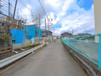 【前面道路含む現地写真】 | 日野市日野　2号棟　仲介手数料無料