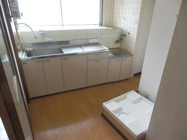 同潤会磯子ハイツのキッチン