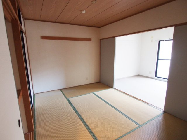 仲光ビルの和室