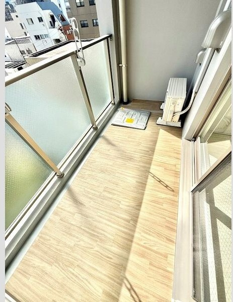 エスリード泉 外堀通のバルコニー