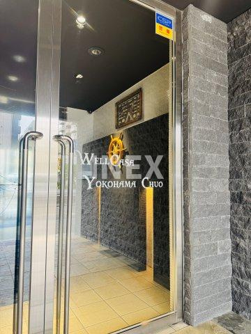 横浜市西区中央１丁目の賃貸マンションのエントランス