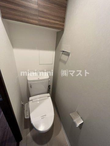 大阪市西区京町堀１丁目の賃貸マンションのトイレ