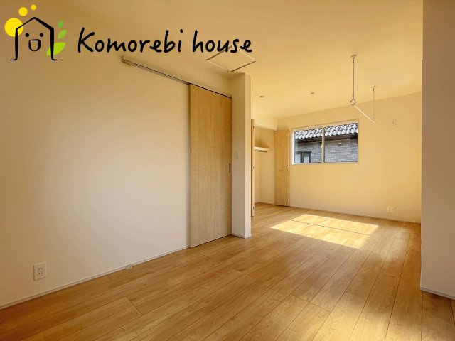 上尾市向山1丁目　2期　新築一戸建て　ブルーミングガーデン　01の寝室|26.8.10　撮影済み