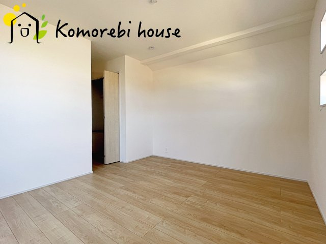上尾市向山1丁目　2期　新築一戸建て　ブルーミングガーデン　01の子供部屋|26.8.10　撮影済み