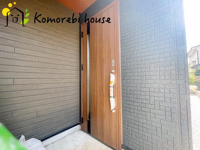 上尾市向山1丁目　2期　新築一戸建て　ブルーミングガーデン　01の玄関|26.8.10　撮影済み