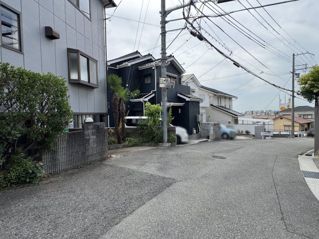 神戸市垂水区舞子台6丁目戸建の前面道路含む現地写真