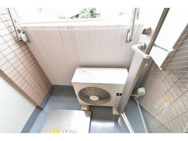メインステージ市ヶ谷曙橋の内装|明るい室内です
