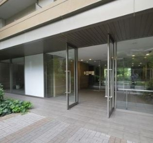 エスティメゾン豊洲レジデンスCのエントランス|建物の内部です