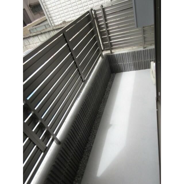 レジーナ川崎のバルコニー