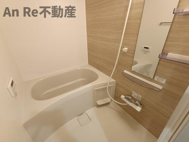川口市戸塚４丁目の賃貸マンションの浴室|別部屋イメージ写真
別部屋イメージ写真