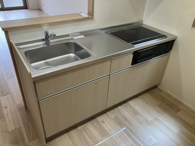 豊中市本町４丁目のアパートのキッチン