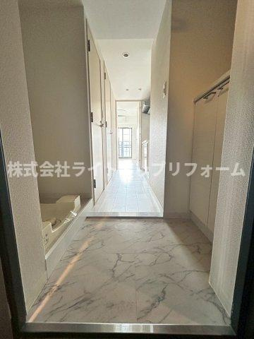 ファーストフィオーレ神戸湊町の玄関