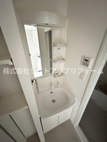 ファーストフィオーレ神戸湊町の洗面所